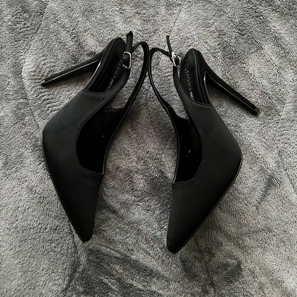 New Fashion Nova pumps